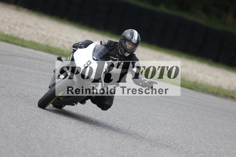 /37 28.07.2025 Dunlop Ride und Test Day ADR/Einsteiger gruen/9